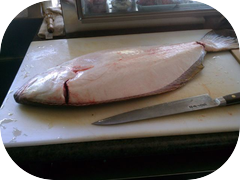 Notice the cuts on the hirame, the Ike jime method, minimizes pain & maintains quality w/ efficient blood drain
